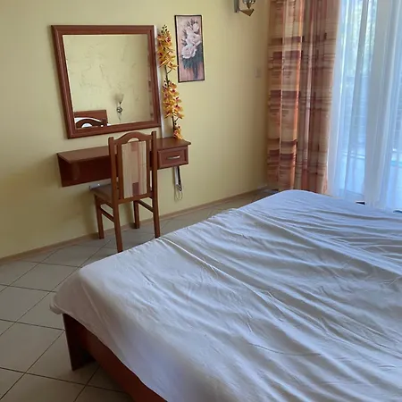 Two-room Sunny For 4 People Apartment Sunny Beach